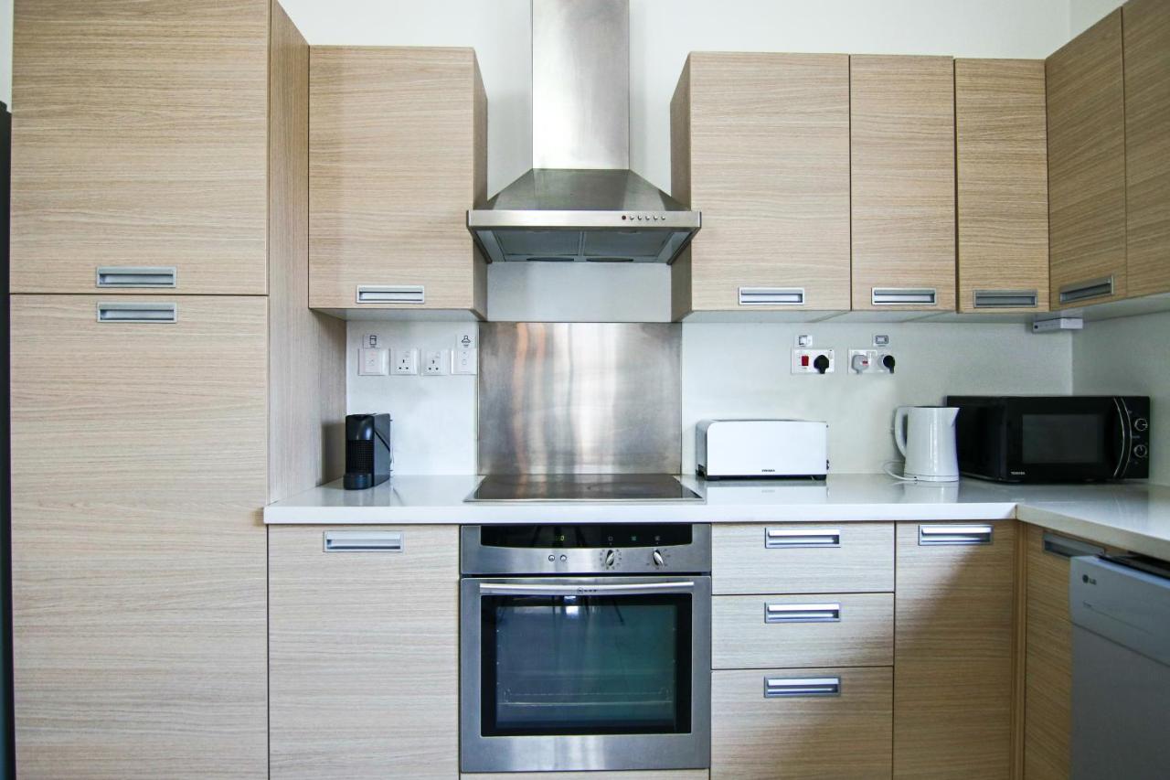 לרנקה Phaedrus Living - City View Luxury Flat Harbour 03 מראה חיצוני תמונה