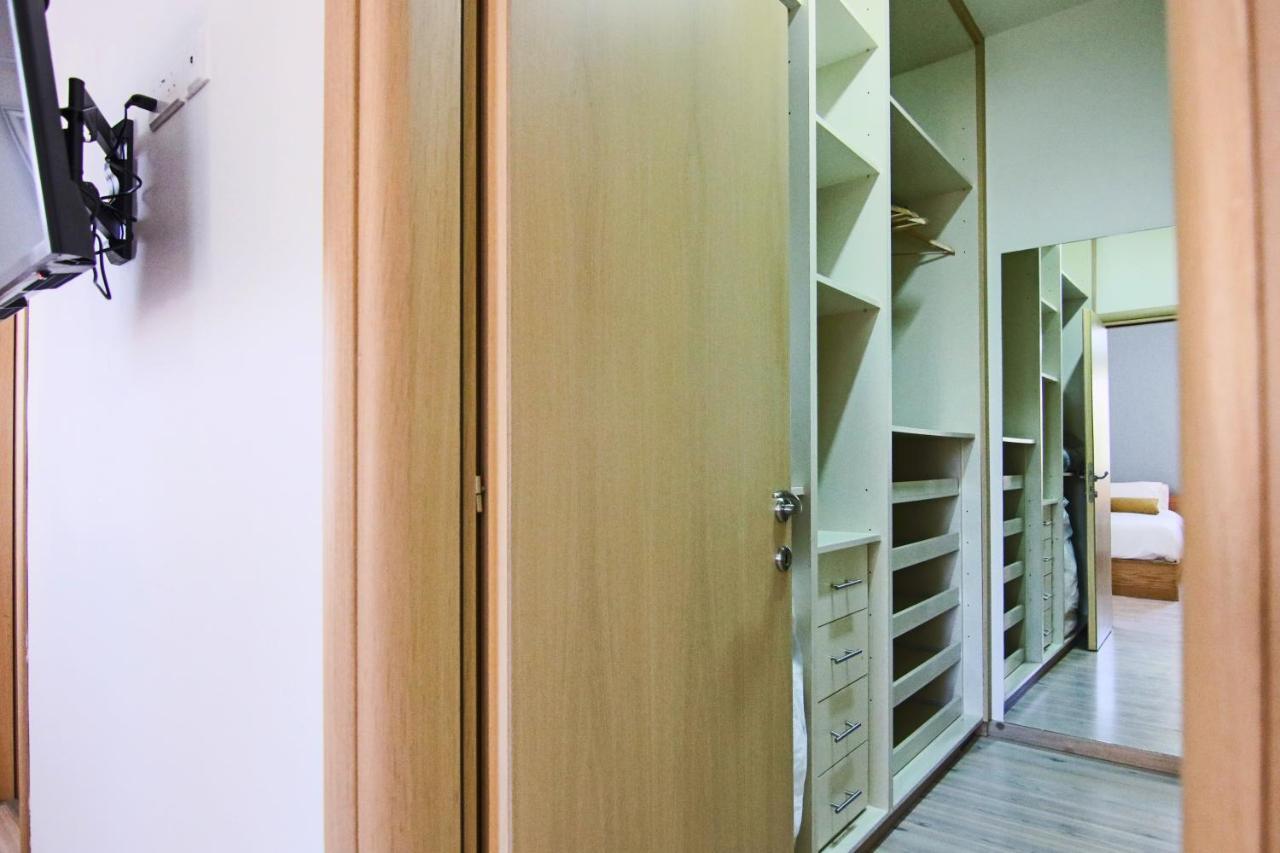 לרנקה Phaedrus Living - City View Luxury Flat Harbour 03 מראה חיצוני תמונה